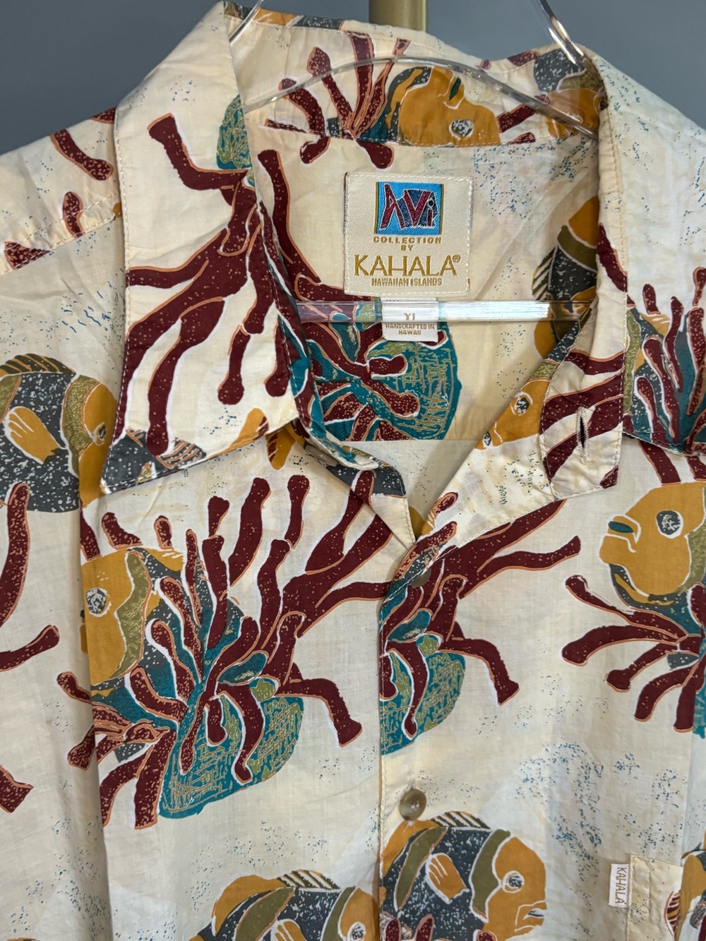 Kahala Tropical Fish Print Aloha Shirt - Picture 5 of 15